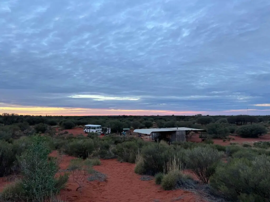Camp pour une nuit dans l’Outback australien