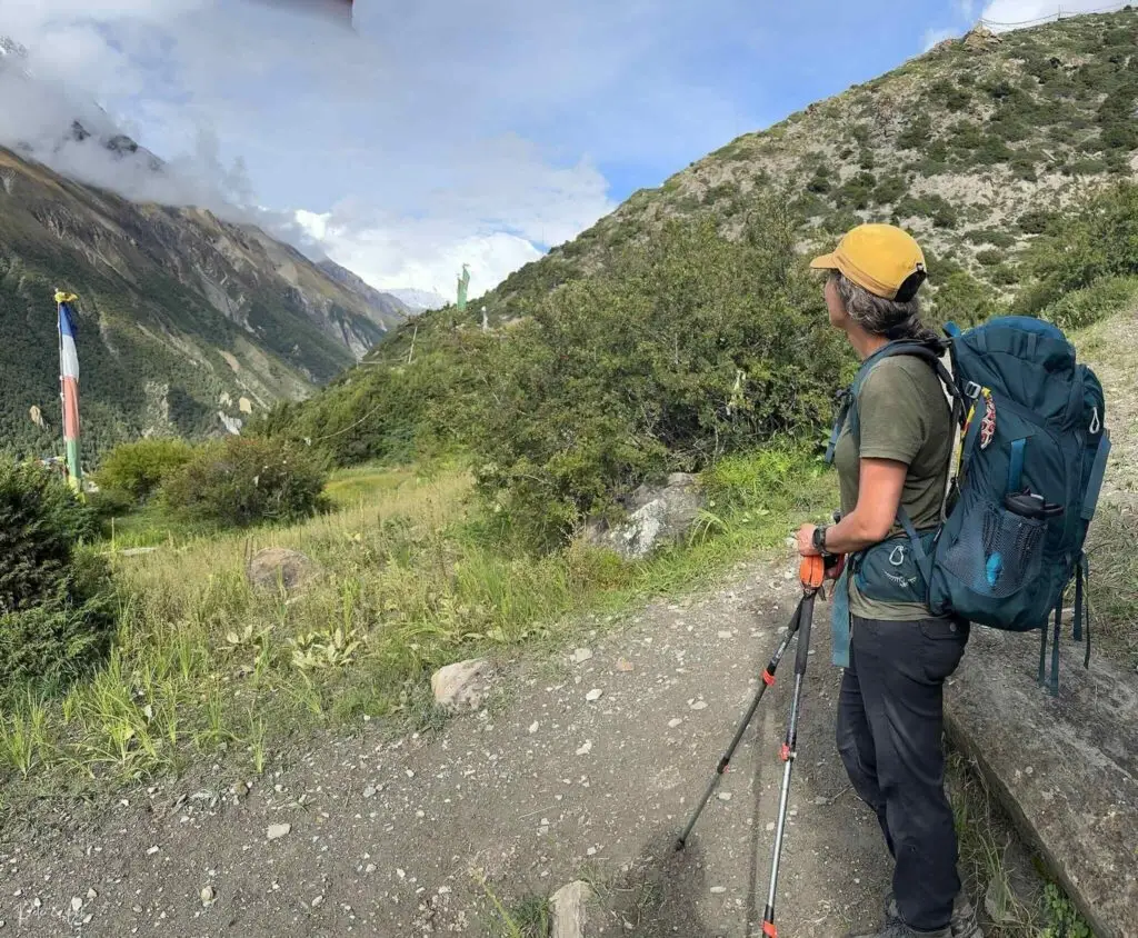 Sac à dos préparé pour le trek des Annapurnas